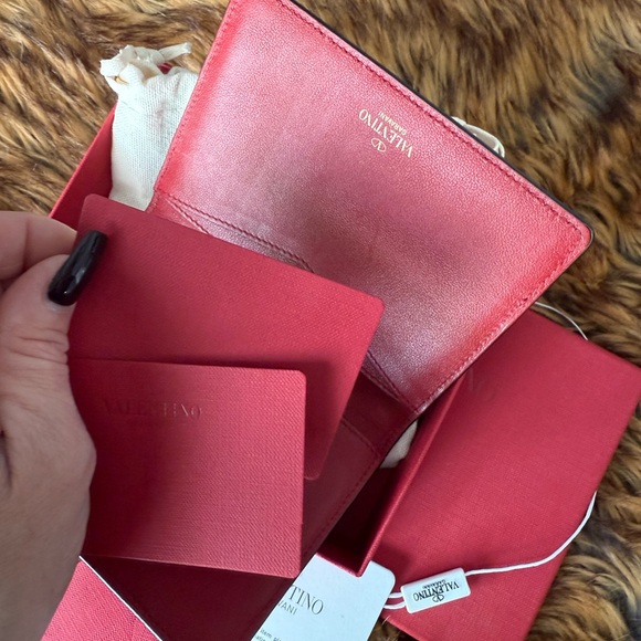Authentic Valentino Garavani Red Studded Leather Wallet - Picture 6 of 12